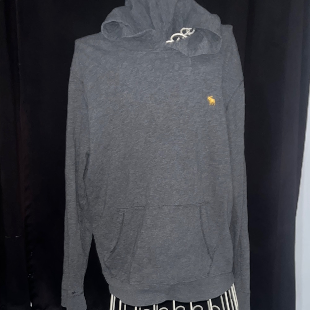 Dark Gray Long Sleeve Abercrombie Hoodie Size Small